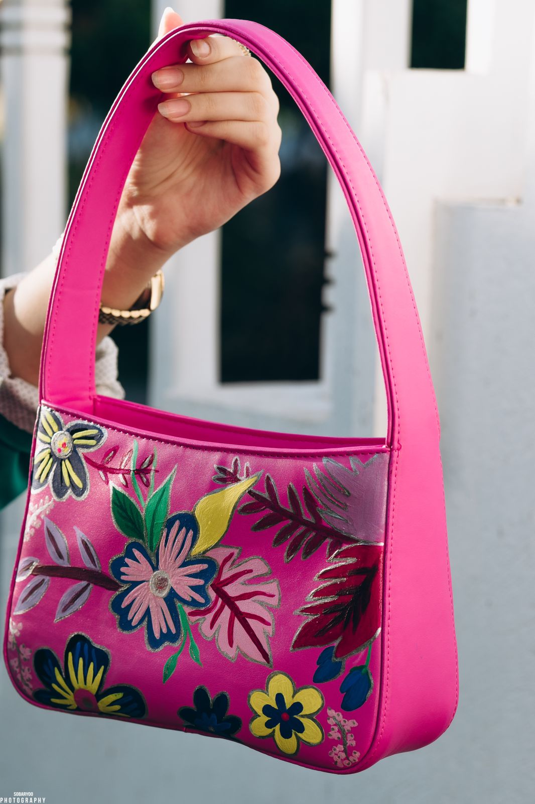 Mini hot pink